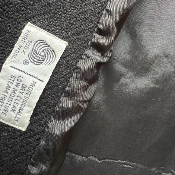 JH Collectibles Blazer - Picture 8 of 9